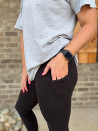 698- Black Leggings w/ Double Side Pocket