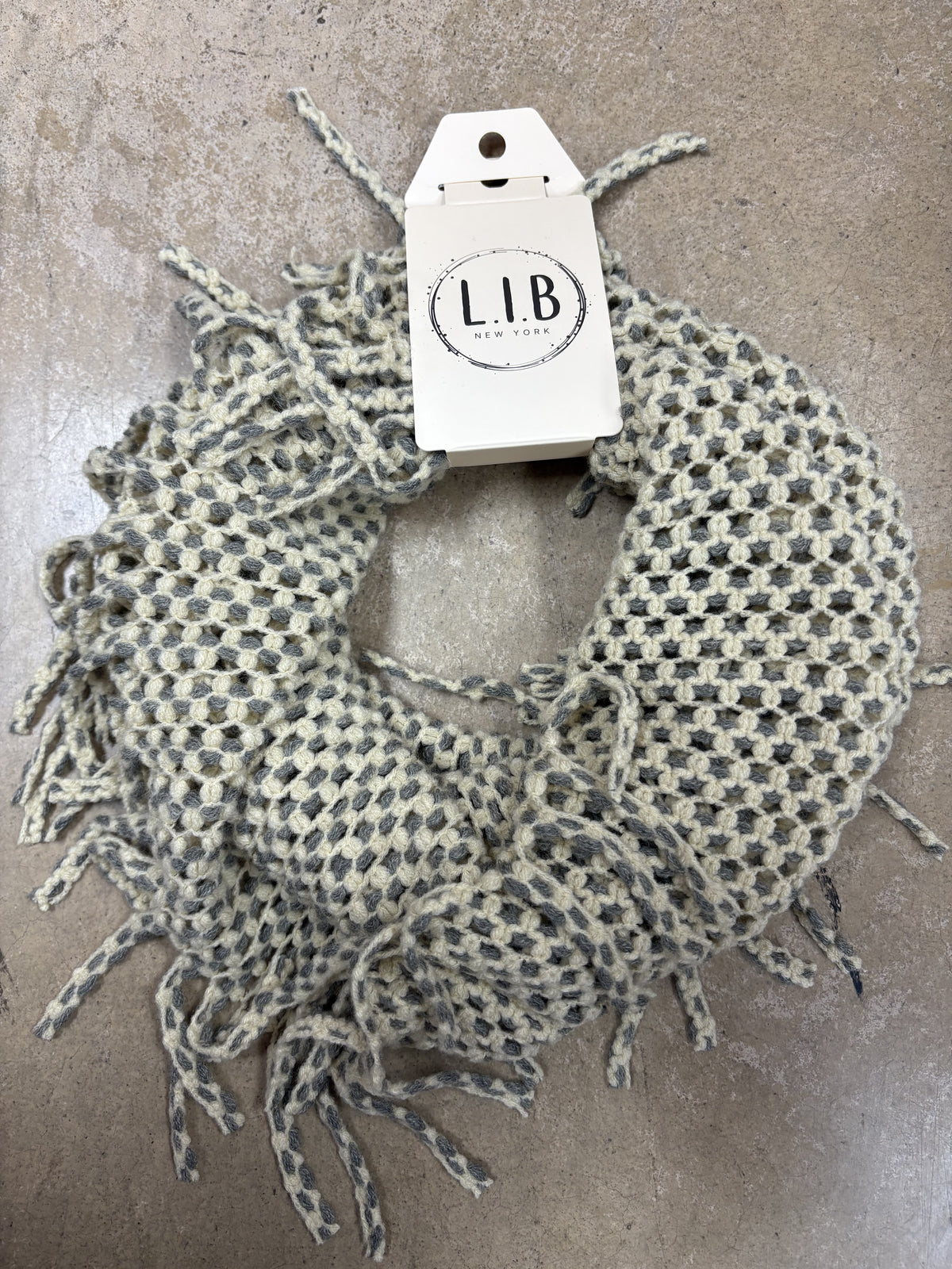 8510- Cream & Grey Infinity Shred Scarf