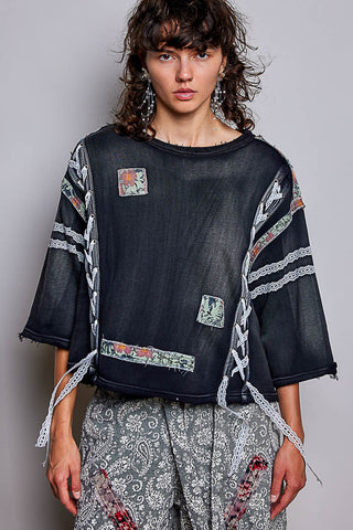 Black Vintage Ribbon Patch Cropped Top | POL PREORDER