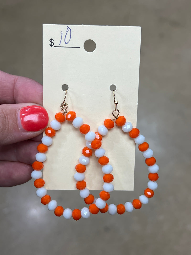 2587- Orange & White Beaded Hoop Earrings *TN COLLECTION*