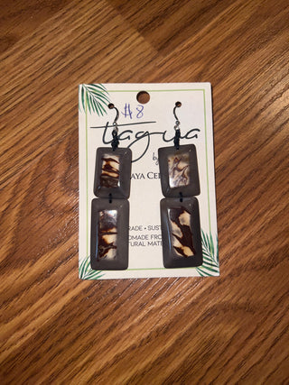 3195- Gray Double Stack Tauga Nut Earrings
