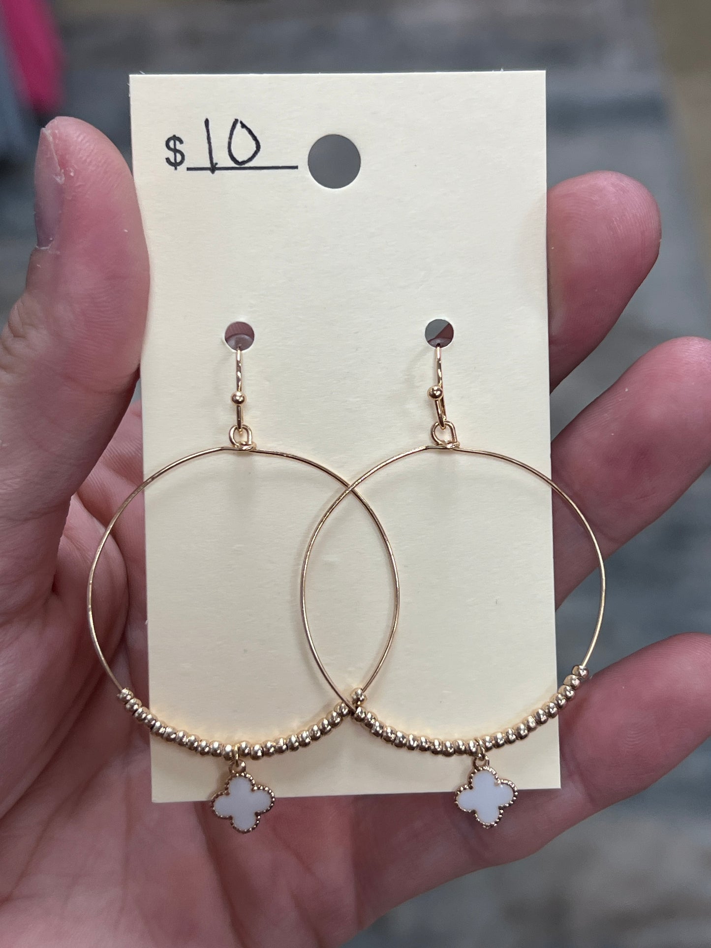 2836- Gold Hoop Earrings w/ White Flower