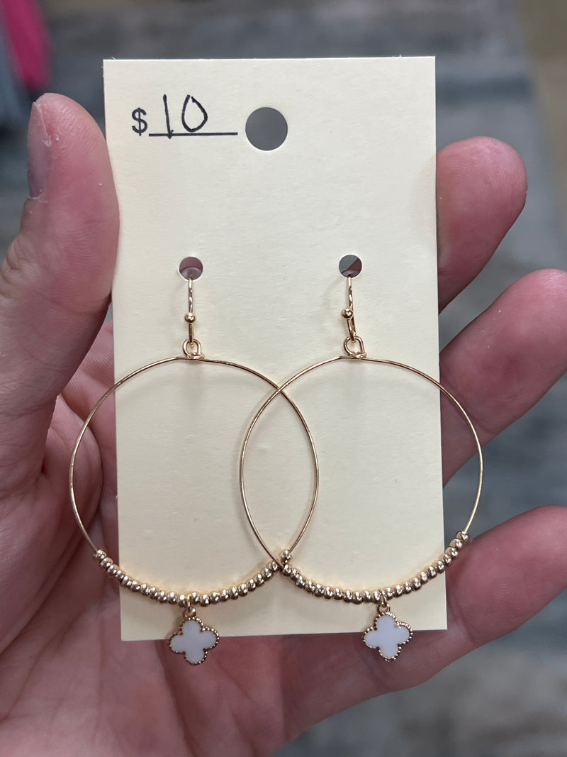 2836- Gold Hoop Earrings w/ White Flower