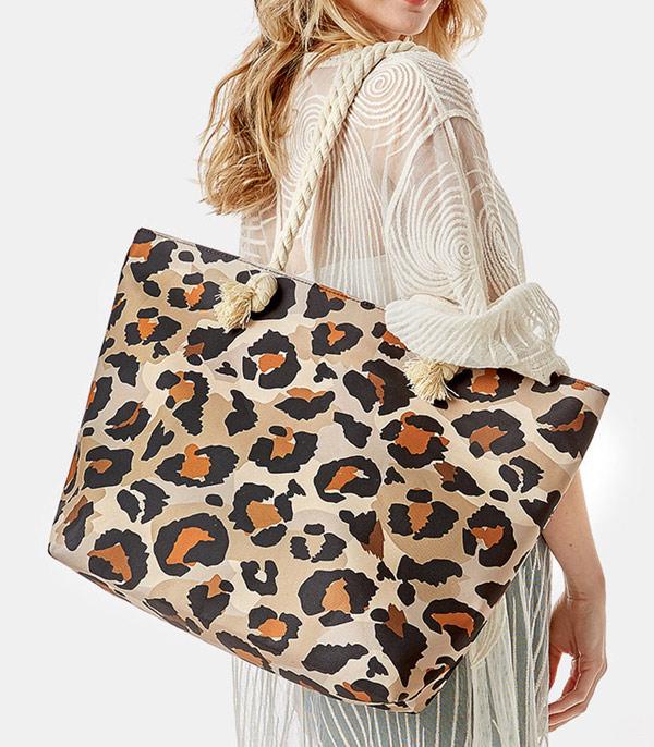 8959- Leopard Beach Tote