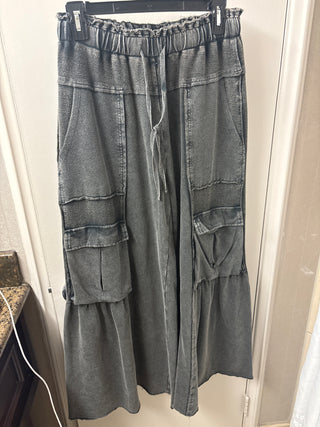 Mineral Washed Cargo Knit Short Pants