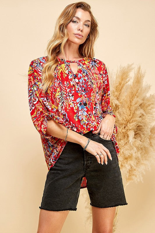 8920- Red Multi Front Keyhole 3/4 Sleeve Top