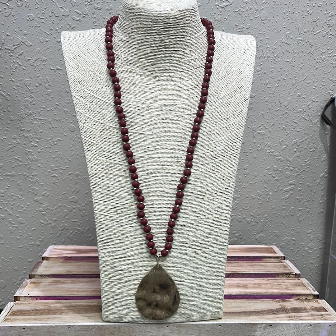 743- Maroon Wood Bead Necklace w/ Pendant