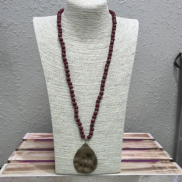 743- Maroon Wood Bead Necklace w/ Pendant