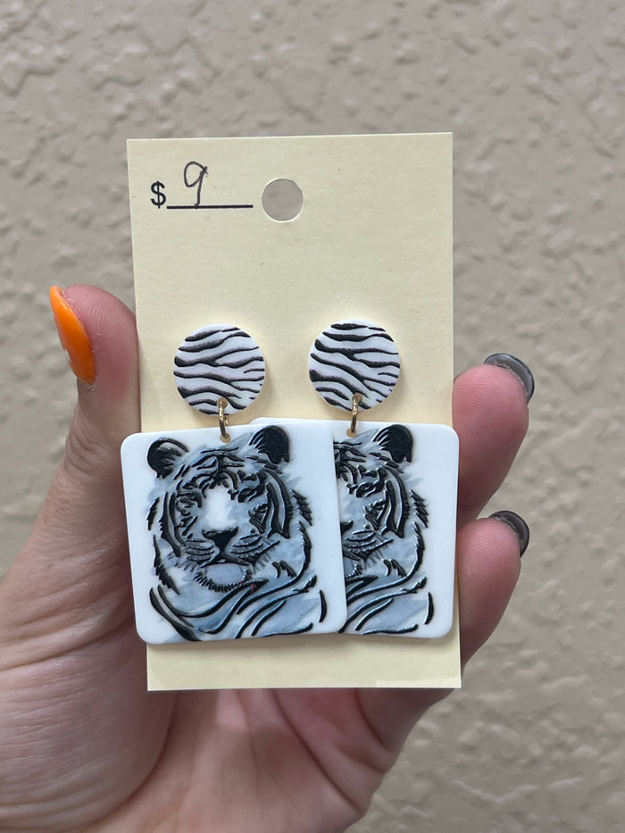 2849- White Tiger Earrings