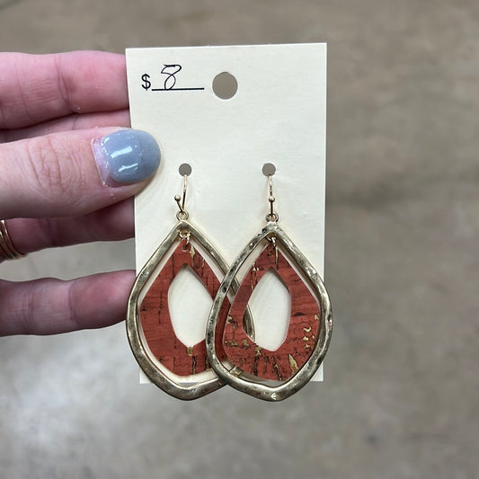 20430- Burnt Orange Cork Earring w/ Gold Pendant Detail