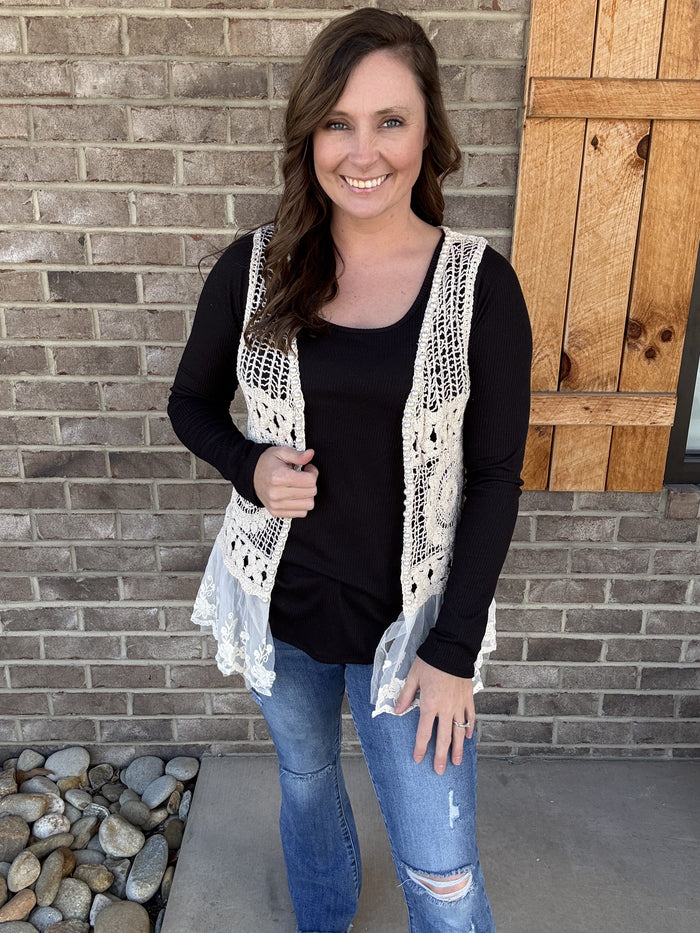 346- Crochet Cream Vest w/ Pearl Detail