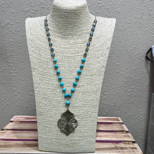 598- Turquoise Beaded Necklace w/ Gold Pendant