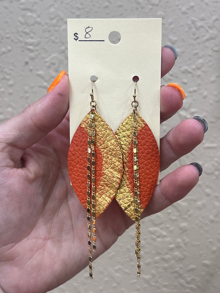 2934- Orange & Gold Faux Leather w/ Gold Chain Earring *TN COLLECTION*