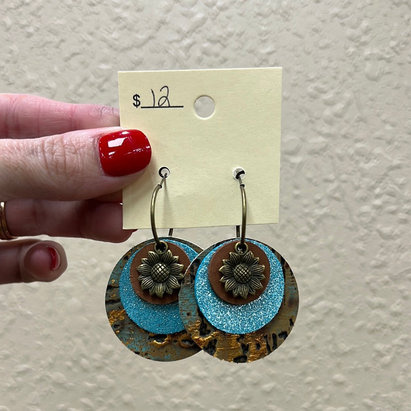 489- Brown Turquoise Layer Earrings w/ Sunflower Detail