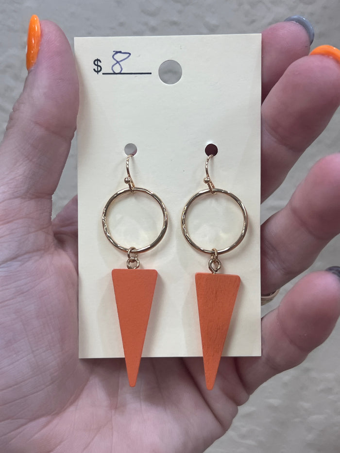 2938- Orange Wooden Triangle w/ Gold Earrings *TN COLLECTION*