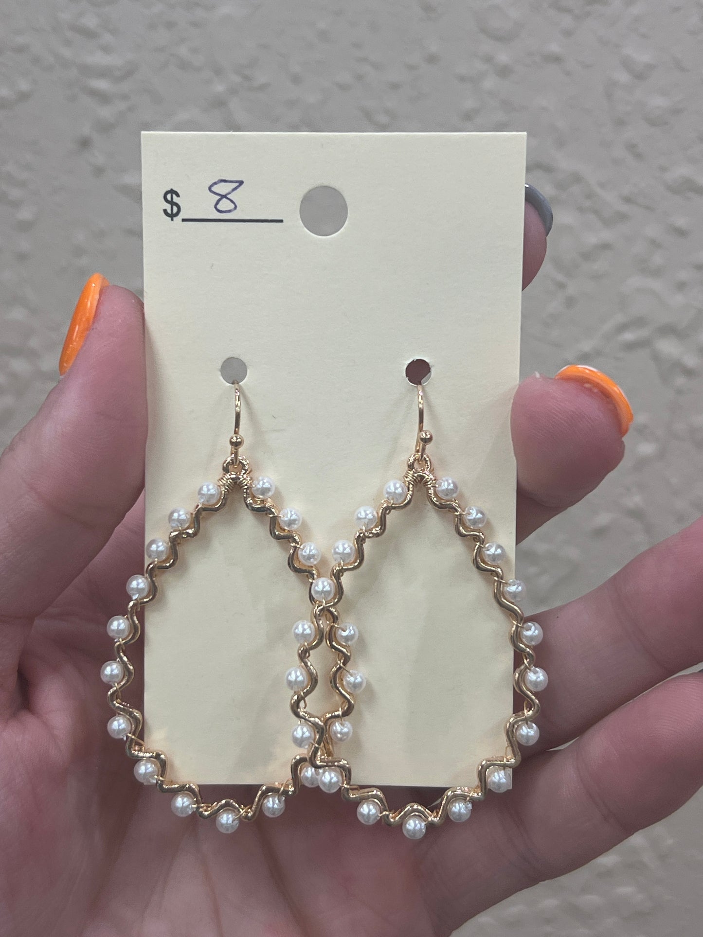 2916- Gold Teardrop w/ Pearl Detail Earrings