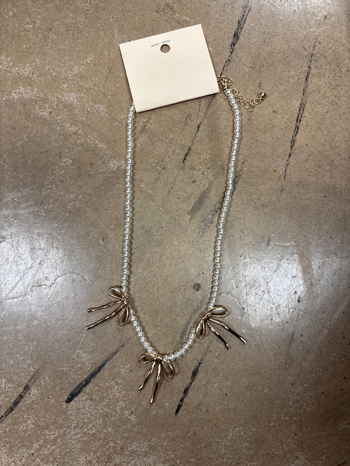 Pearl Short Necklace w/ Bow Pendants