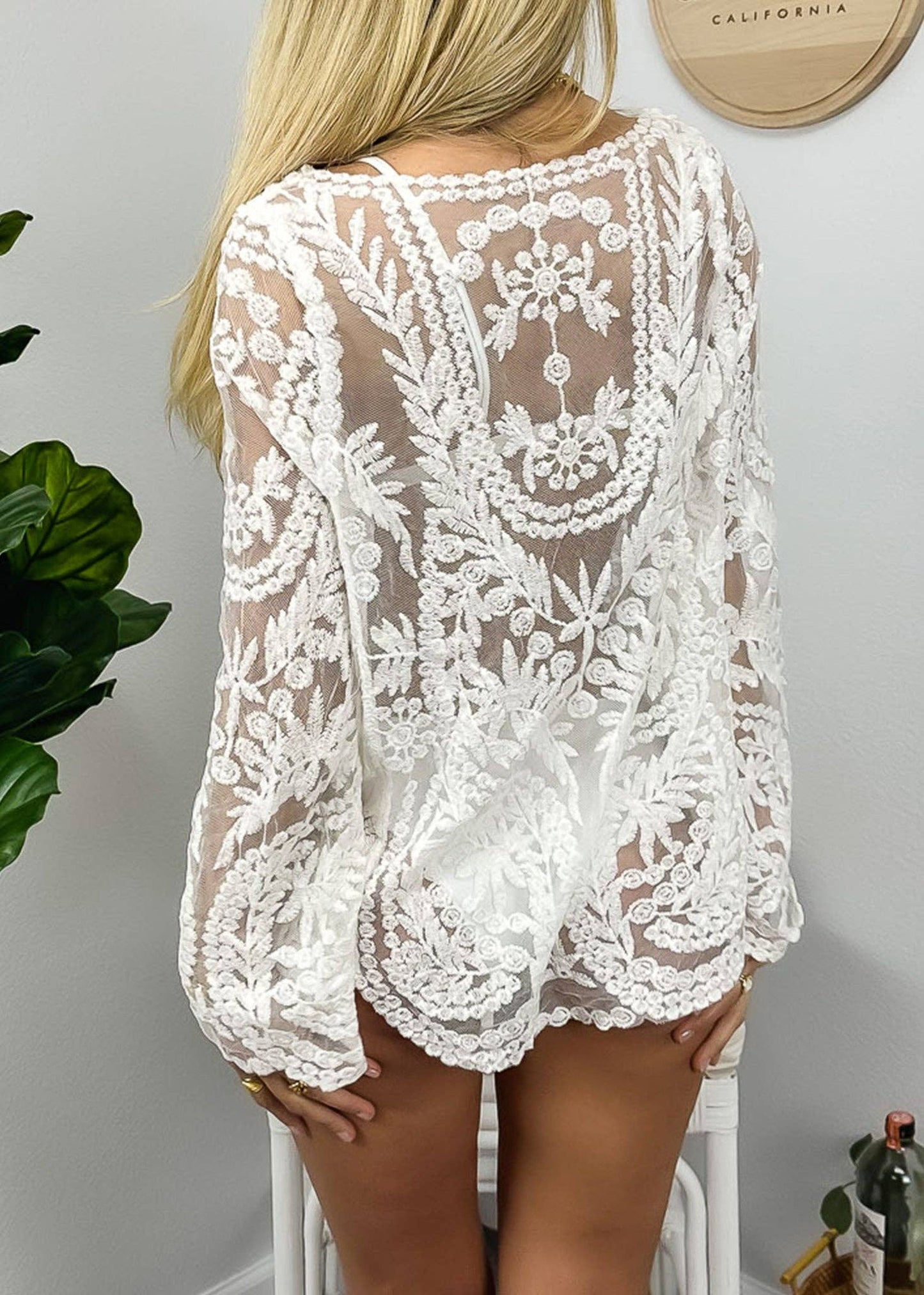 3343- White Lace Tie Kimono