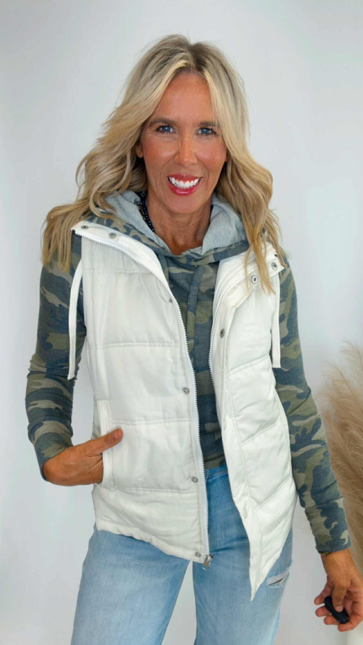 Ivory Switch Puffer Vest w/ 2 Detachable Hoodies | SALTY WAVE *DEAL* START SHIP DATE: LATE NOV