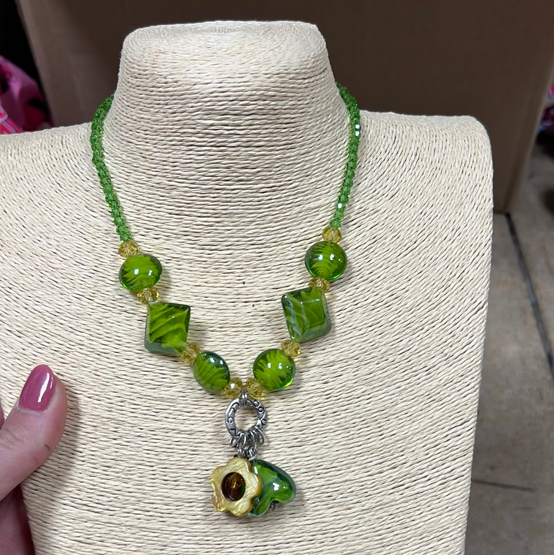 1038- Light Green Beaded Short Necklace w/ Pendants