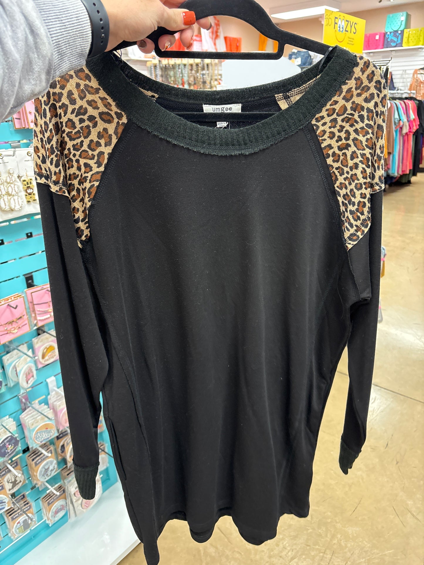 3814- Black Leopard Long Sleeve Tunic