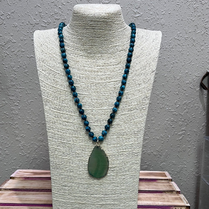 546- Turquoise Beaded Necklace w/ Pendant