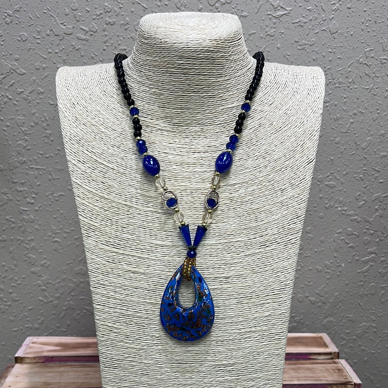 665- Blue Stone Necklace w/ Pendant