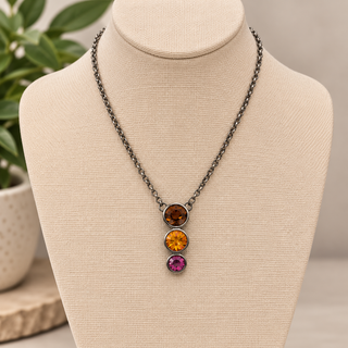 MIKAELA NECKLACE LIVEBOX