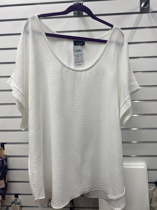 2091- White Crinkle Short Sleeve