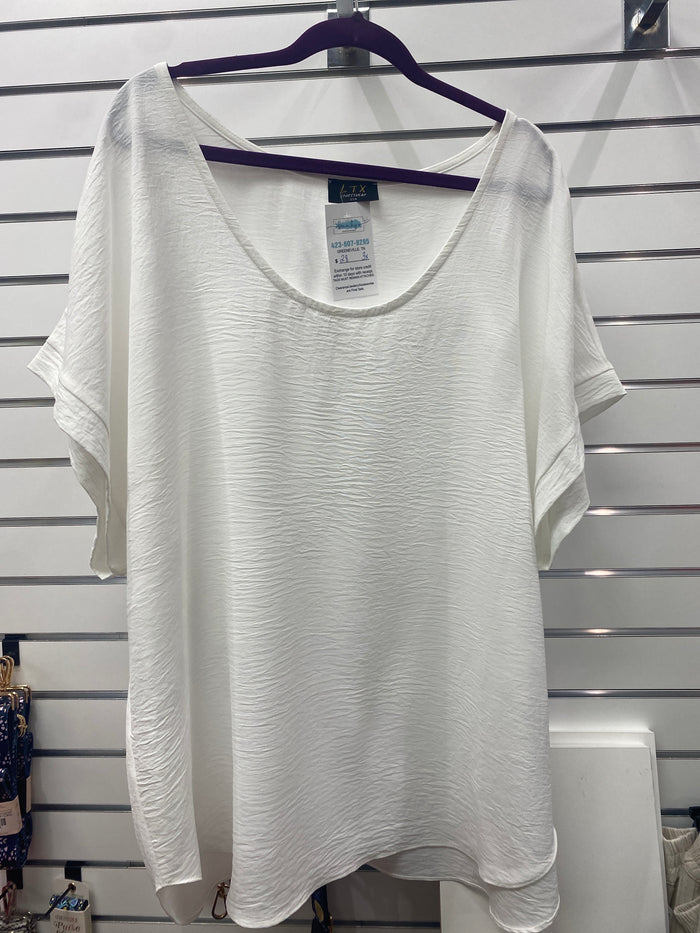 2091- White Crinkle Short Sleeve