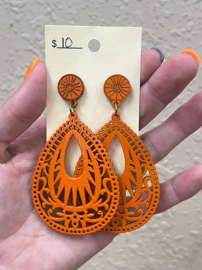 2936- Orange Wooden Earrings *TN COLLECTION*