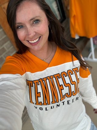 Tennessee "Southlawn Daphne* - Long Sleeve V-Neck Oversized
Jersey Top by Royce