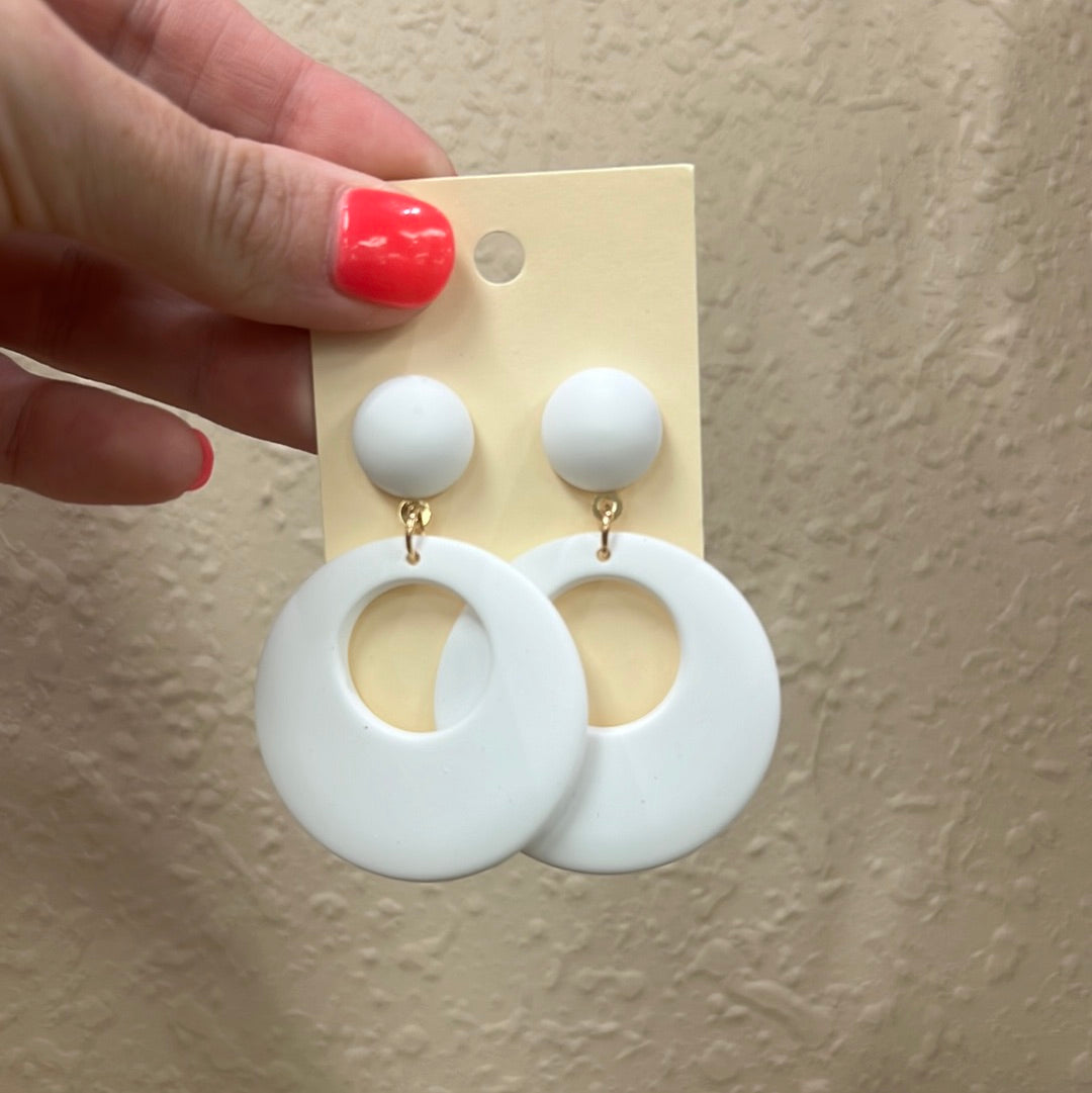 2202- White Circle Clay Post Back Earrings