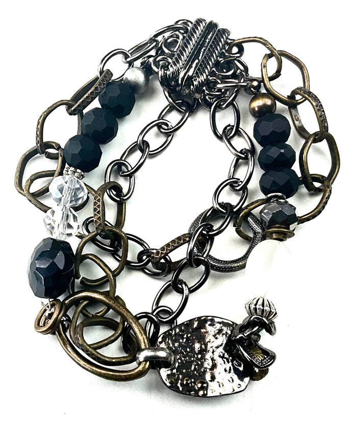 BT184 BR-3 STRAND CHAINS & BEADED W/MAGNETIC CLASP