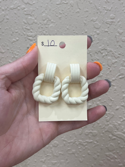 2976- Off White Rope Clay Earrings