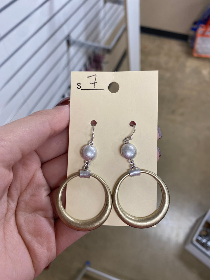 1439- Gold/Silver Hammered Open Circle Earrings