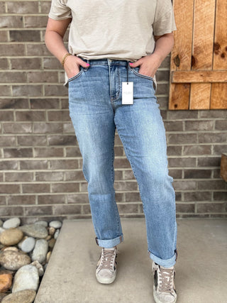 Light Wash Mid Rise Boyfriend Judy Blue Jeans