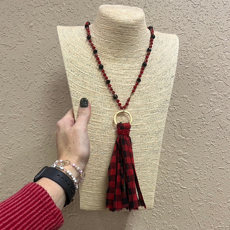 20483- Buffalo Plaid Necklace w/ Red & Black Beads