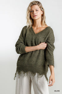 20448- Olive V-Neck Distressed Sweater w/ Frey Hem [UMGEE]