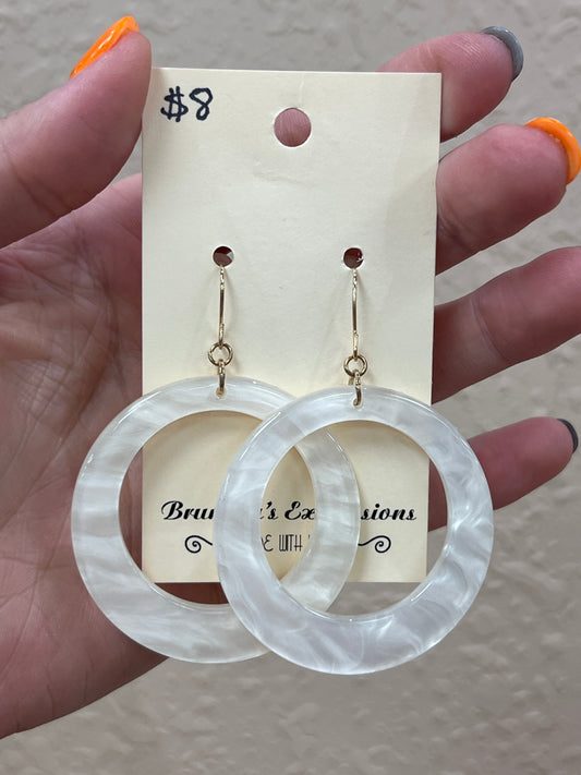 3001- White Acrylic Circle Earrings