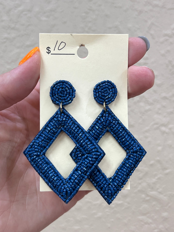 3032- Blue Beaded Diamond Earrings