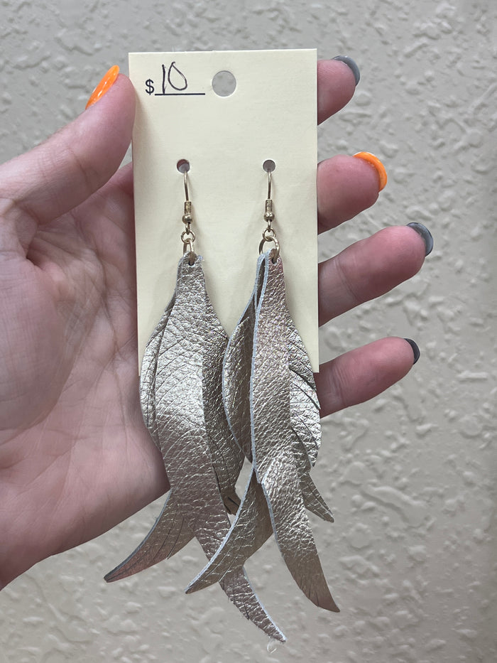 2683- Metallic Faux Leather Layer Earrings