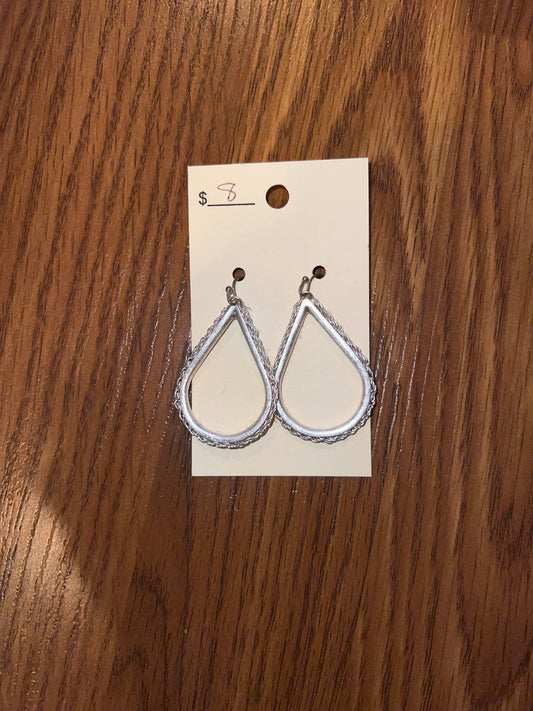 3098- Silver Teardrop w/ Chain Detail Earrings