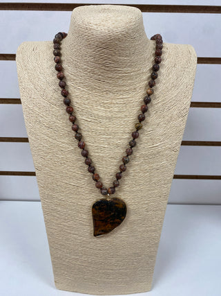 8539- Brown Cracked Stone Beaded Necklace w/ Heart Pendant