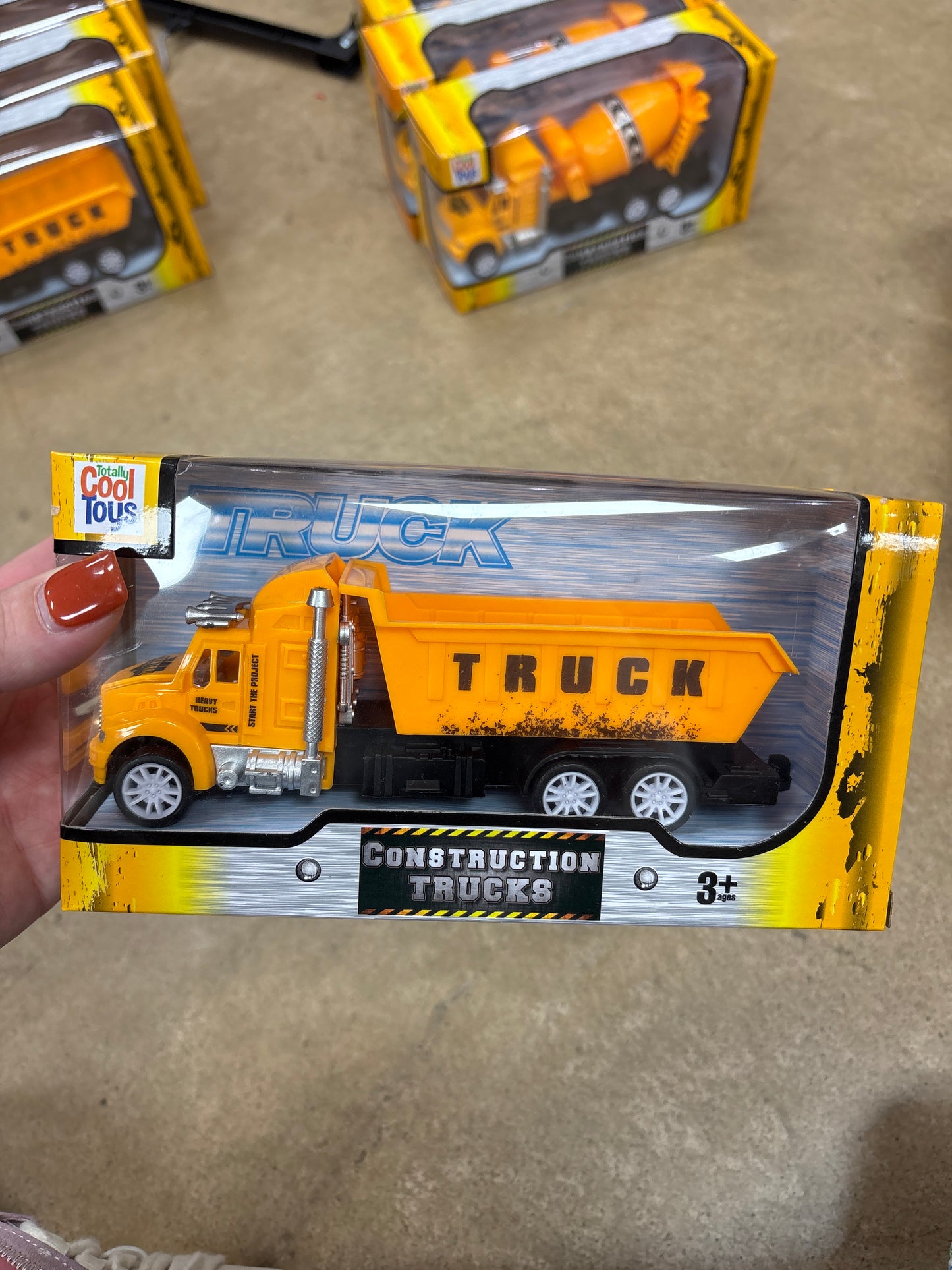 3845- Construction Trucks *PICK TRUCK*