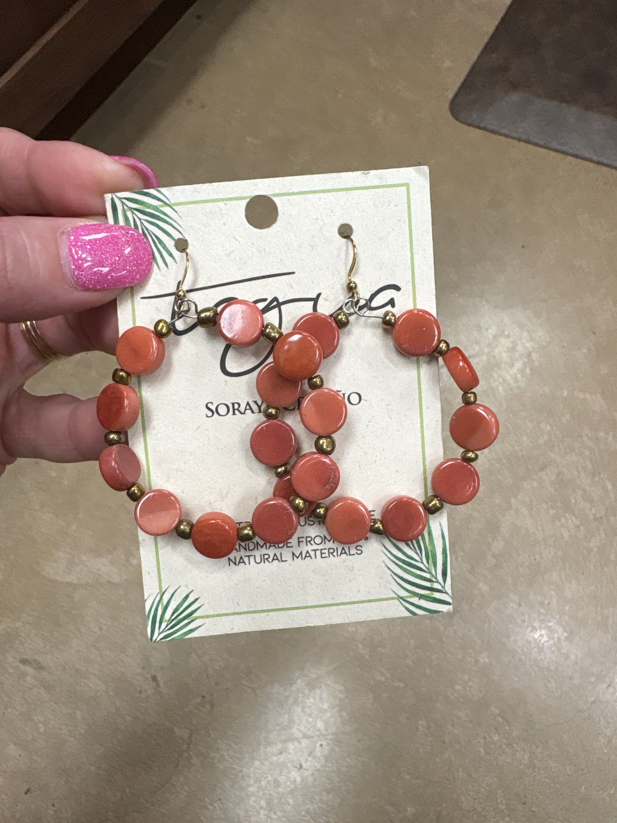 8431- Mauve Circle Hoop Tauga Nut Earrings