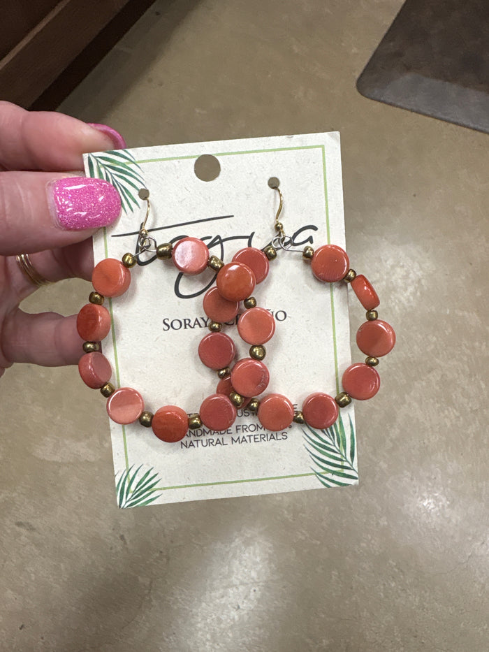 8431- Mauve Circle Hoop Tauga Nut Earrings