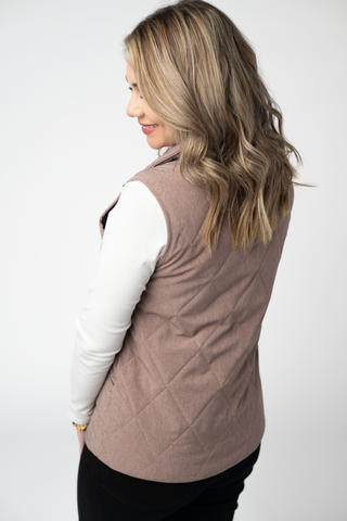 09.09 EN ROUTE Remy Zip Up Vest - Chestnut