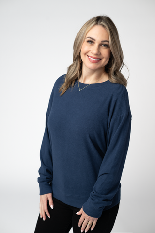 08.21 EN ROUTE Corrine Ribbed Pullover Top - Navy