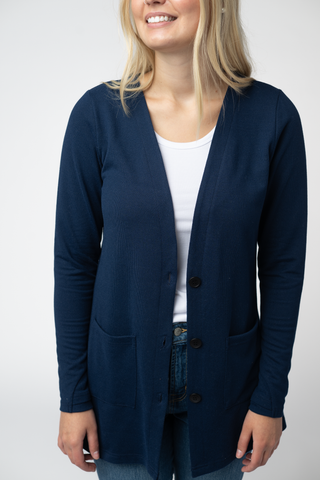 08.21 EN ROUTE Cori Cardigan - Navy